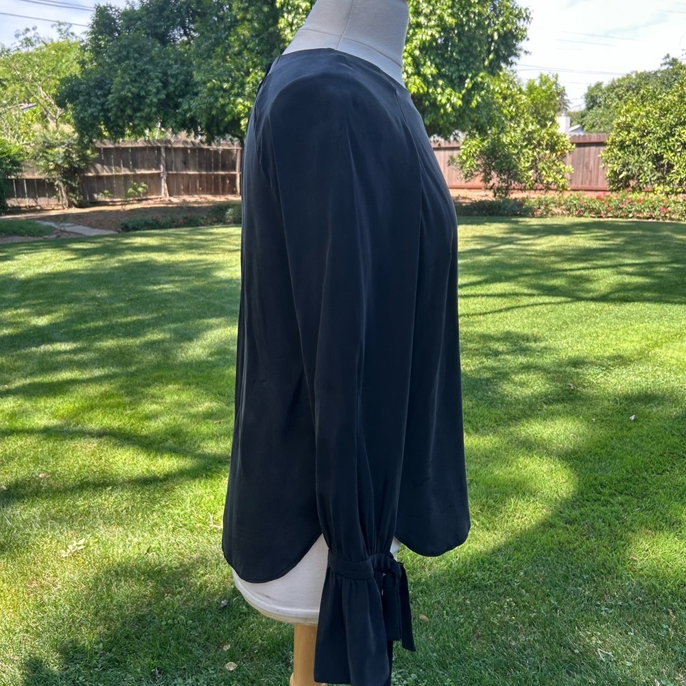 NWT FRAME Denim Voluminous Cuff Silk Blouse - Black Size Medium - Picture 7 of 12